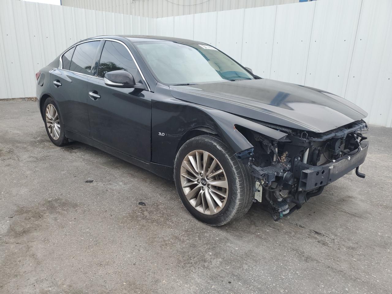 2018 Infiniti Q50 Luxe VIN: JN1EV7AP1JM364582 Lot: 61989285