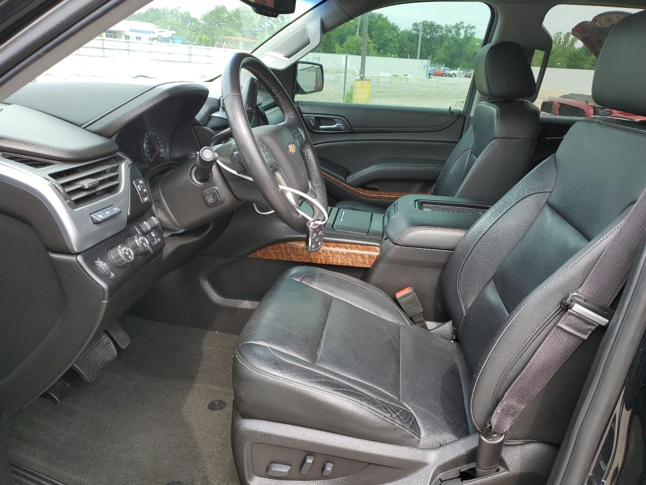 2017 Chevrolet Suburban K1500 Premier VIN: 1GNSKJKC2HR294726 Lot: 61134725