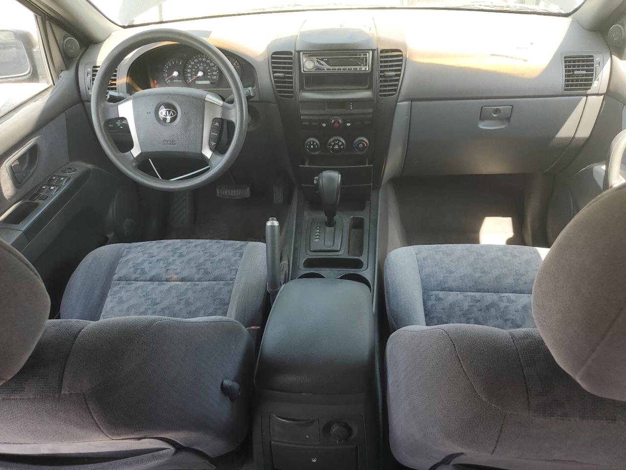 2003 Kia Sorento Ex VIN: KNDJD733235173825 Lot: 62675685