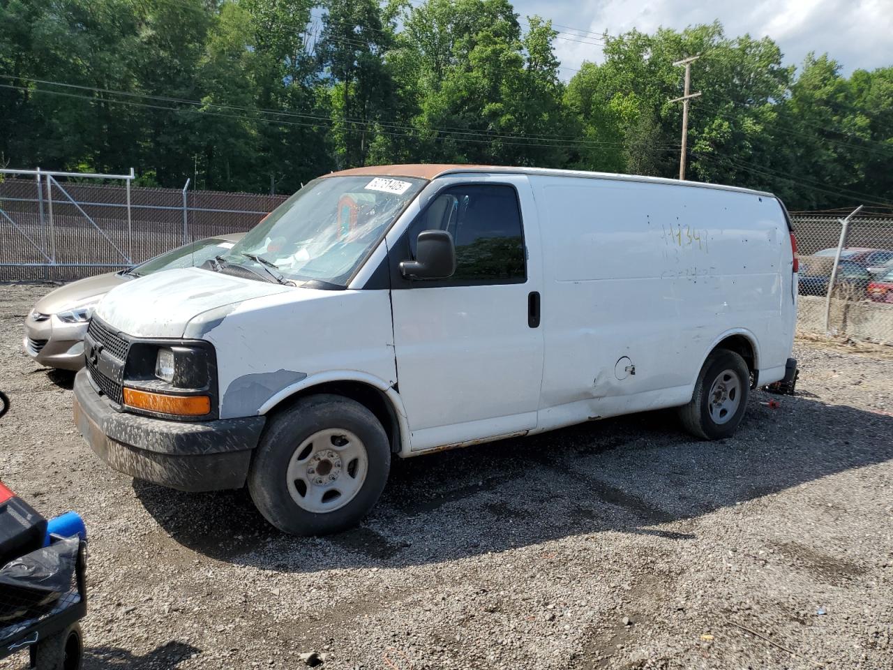 2007 Chevrolet Express G1500 for Sale in Baltimore, MD - Side