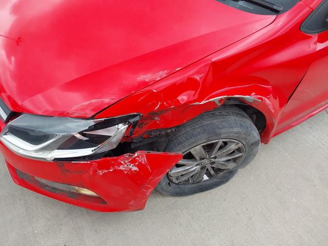 2015 VOLKSWAGEN POLO SE