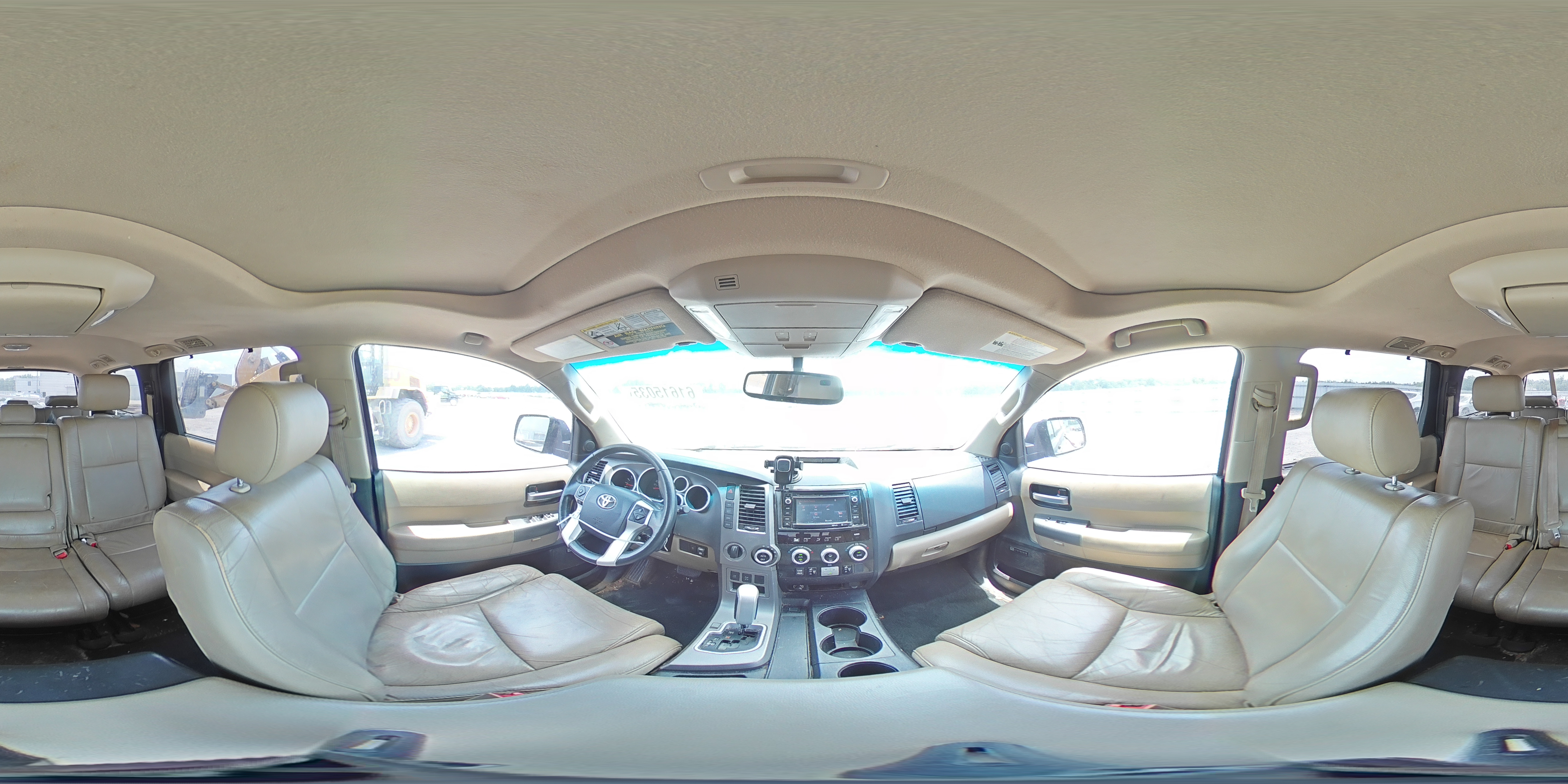 2015 Toyota Sequoia Limited VIN: 5TDJY5G15FS117832 Lot: 61615035