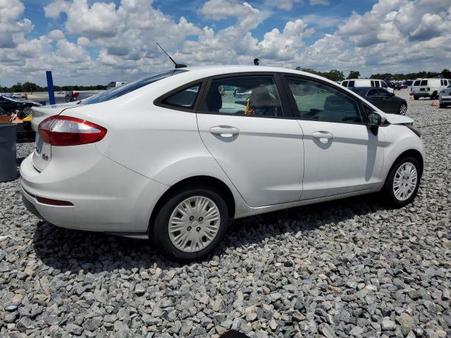  FORD FIESTA 2017 Белы
