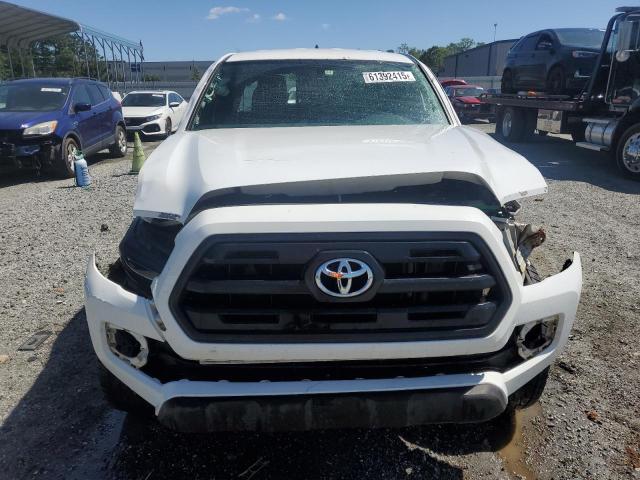  TOYOTA TACOMA 2017 Белы