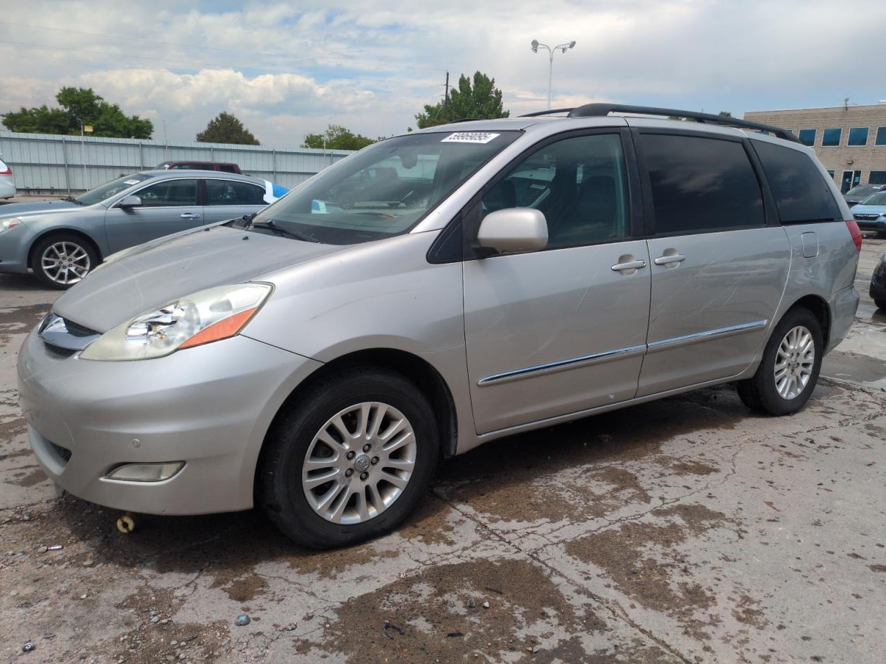 2007 Toyota Sienna Xle იყიდება Littleton-ში, CO - Vandalism