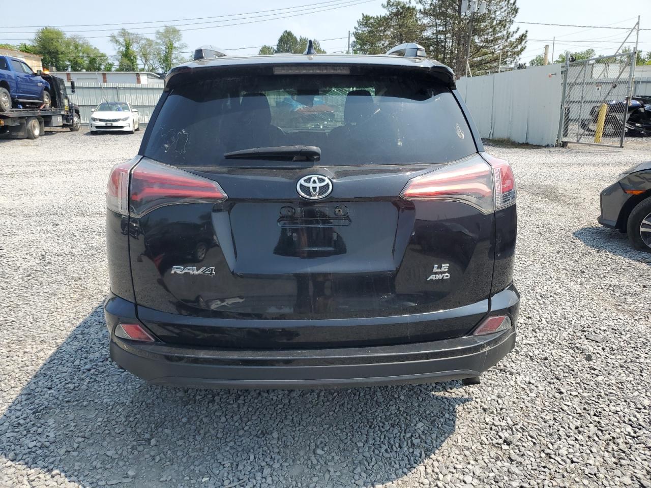 2017 Toyota Rav4 Le VIN: 2T3BFREV0HW552685 Lot: 58228335