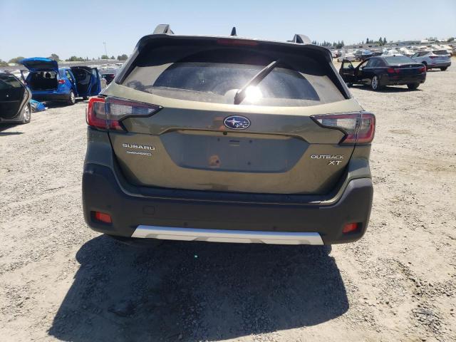  SUBARU OUTBACK 2024 Zielony