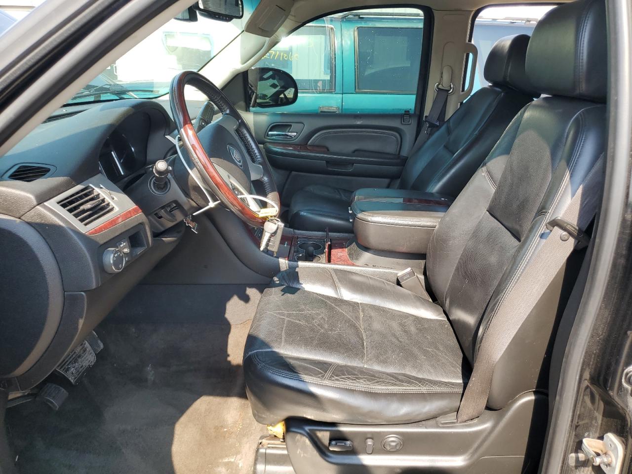 2008 Cadillac Escalade Esv VIN: 1GYFK66868R240658 Lot: 60215745