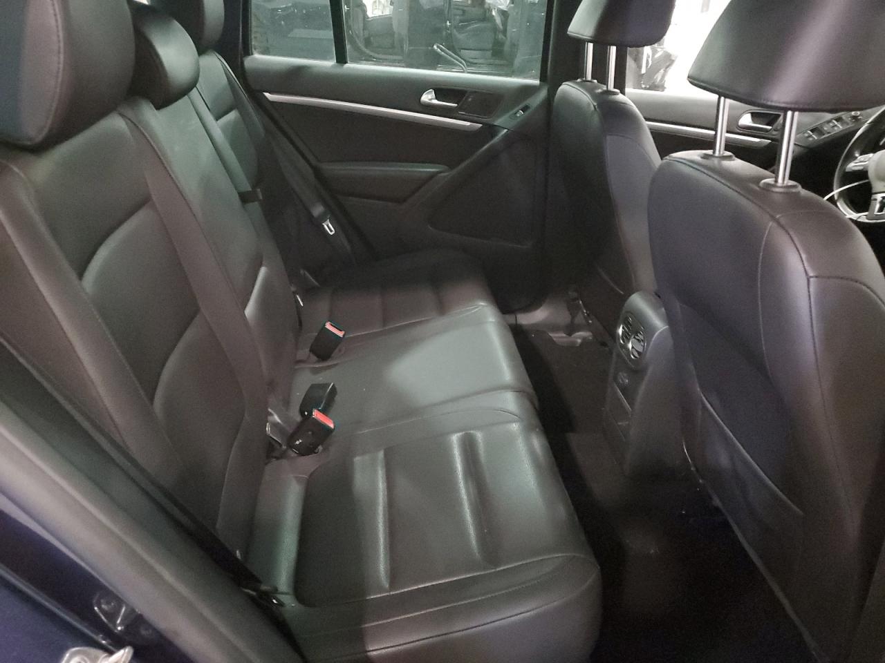 2016 Volkswagen Tiguan S VIN: WVGBV7AXXGW611462 Lot: 62660875