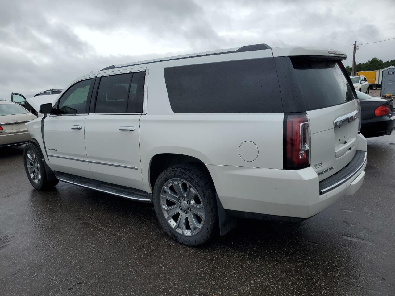GMC YUKON 2016 VIN 1GKS2HKJ1GR281887 фото 2