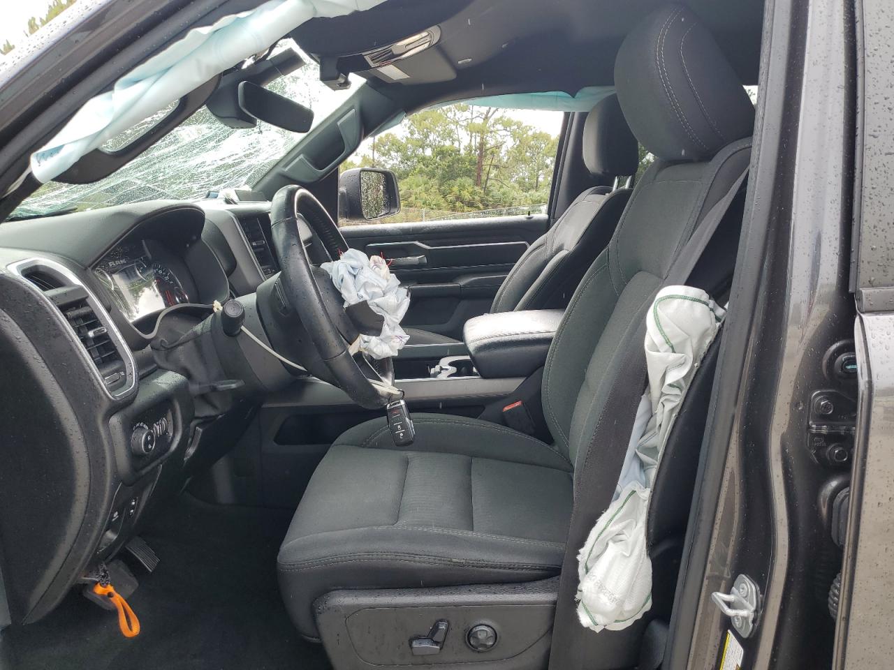 2019 Ram 1500 Big Horn/Lone Star VIN: 1C6RREFT9KN869494 Lot: 62676195