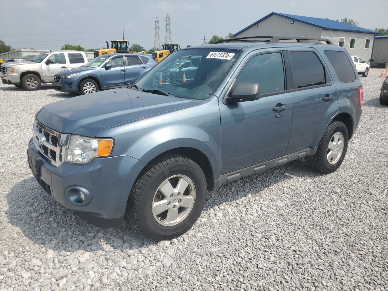 2011 Ford Escape Xlt for Sale in Barberton, OH - Minor Dent/Scratches