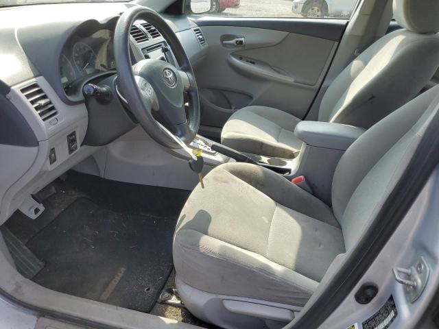 Sedans TOYOTA COROLLA 2013 Srebrny