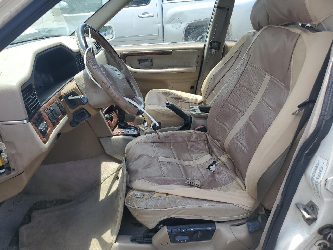 1998 Volvo S90 VIN: YV1KS9601W1140358 Lot: 62652255