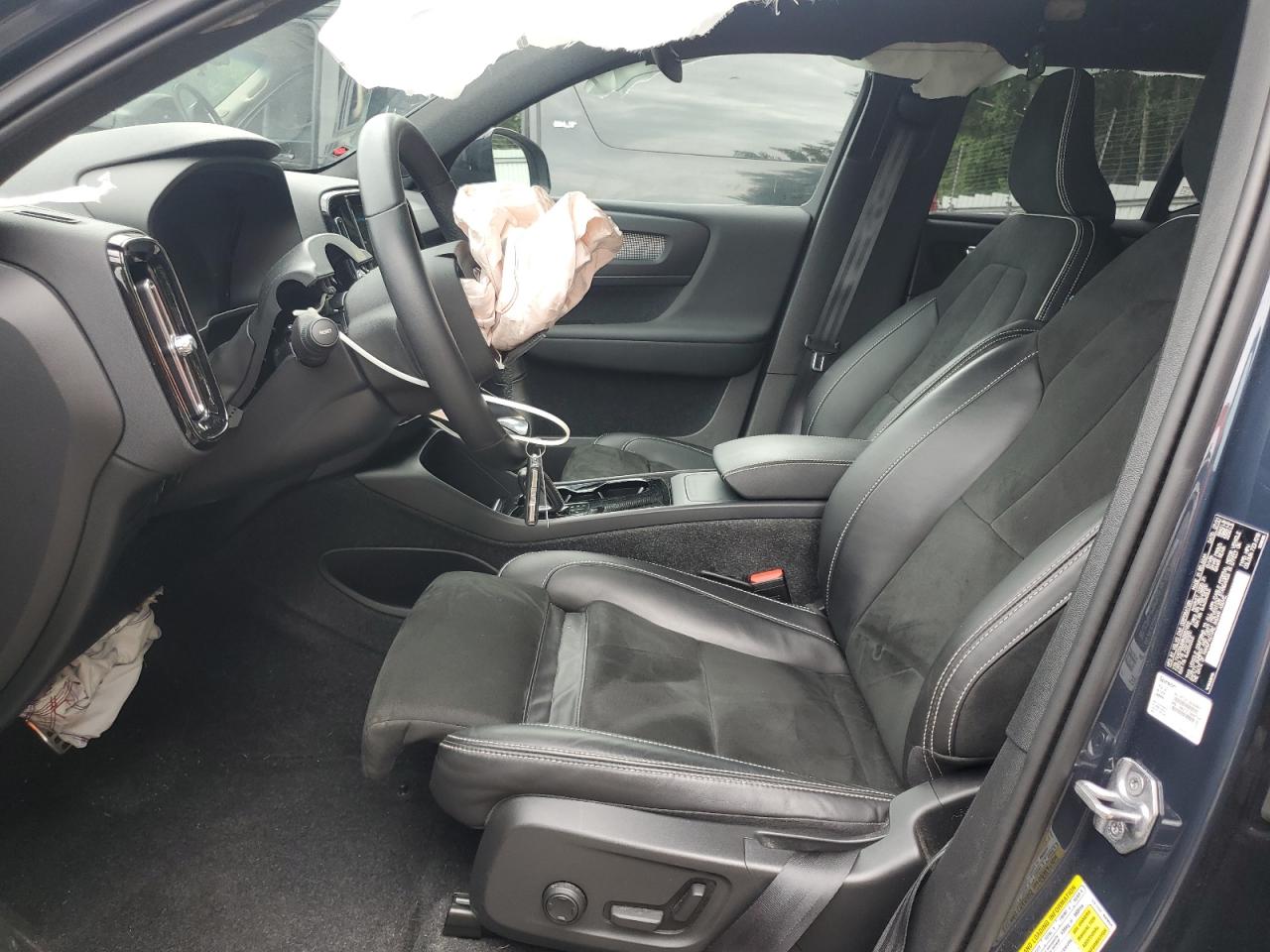 2022 Volvo Xc40 P8 Recharge Ultimate VIN: YV4ED3UB8N2657922 Lot: 62161365