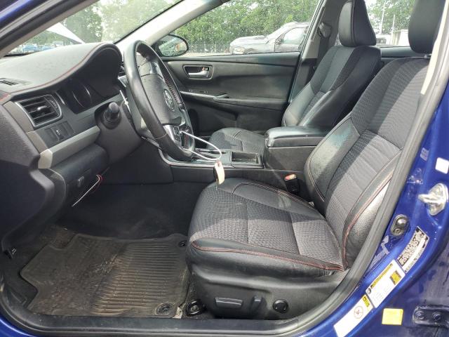 Sedans TOYOTA CAMRY 2015 Granatowy