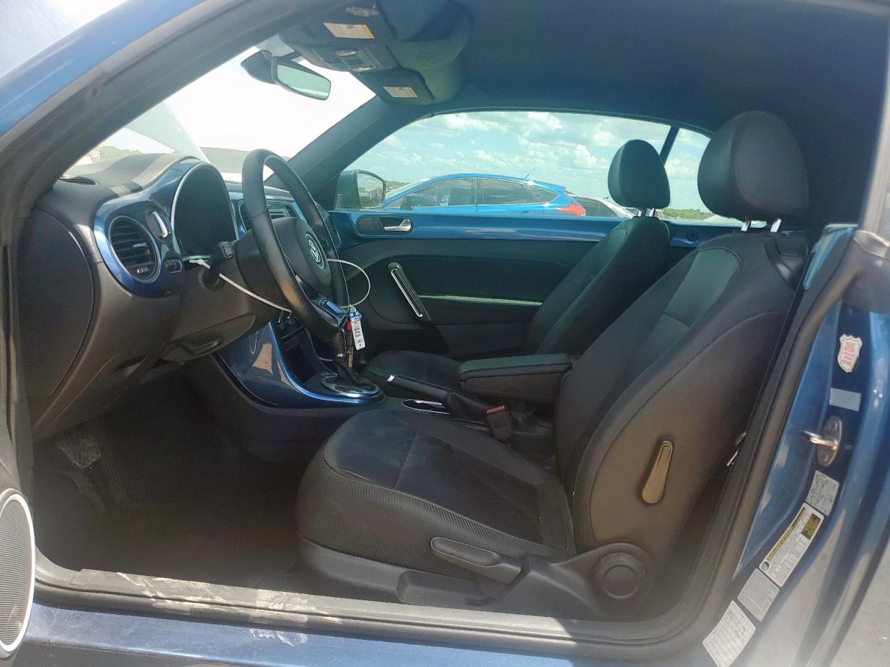 2017 Volkswagen Beetle S/Se VIN: 3VW517AT2HM807064 Lot: 62720105