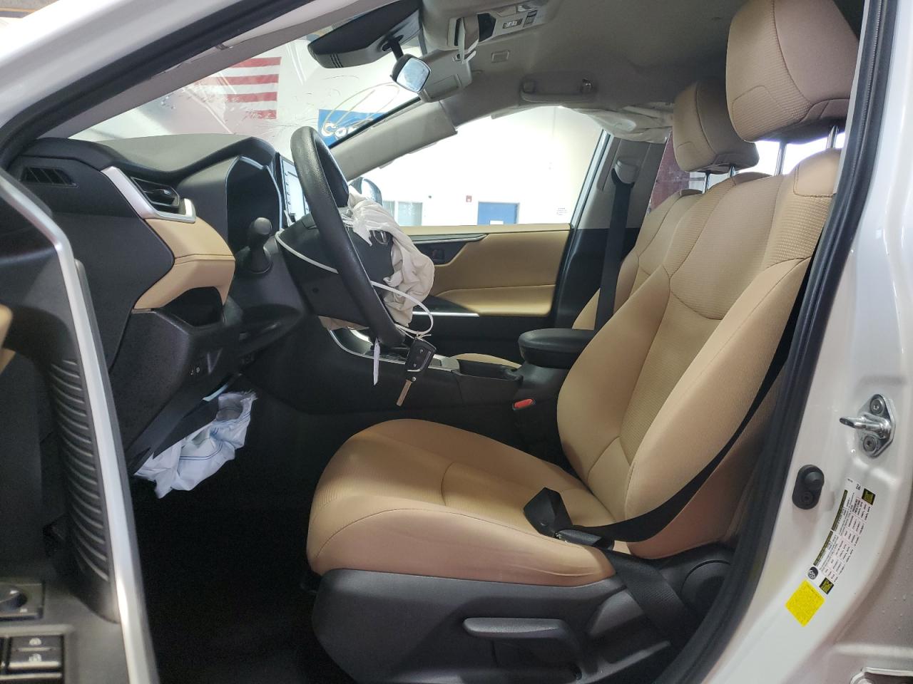 2022 Toyota RAV 4 - Image 7