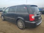 2016 Chrysler Town & Country Touring zu verkaufen in Woodhaven, MI - Side