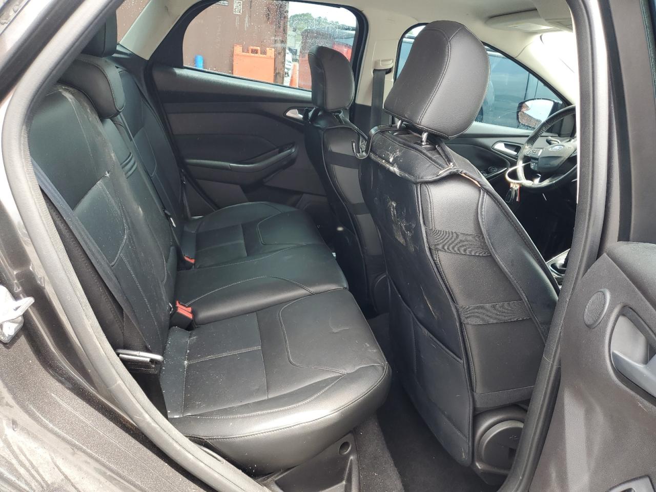 2015 Ford Focus Titanium VIN: 1FADP3N28FL239706 Lot: 62478895