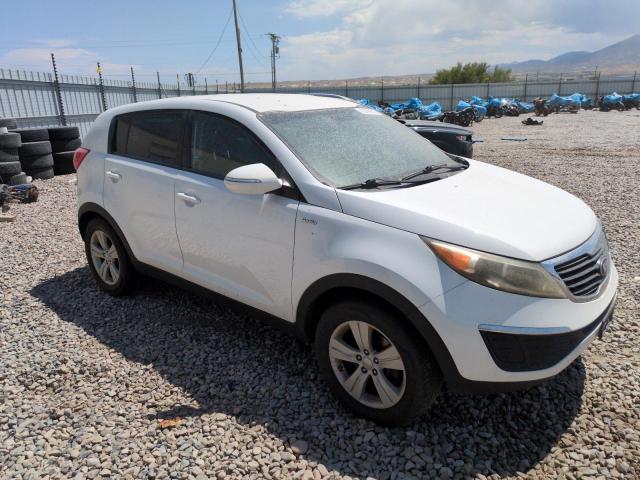  KIA SPORTAGE 2013 Белы