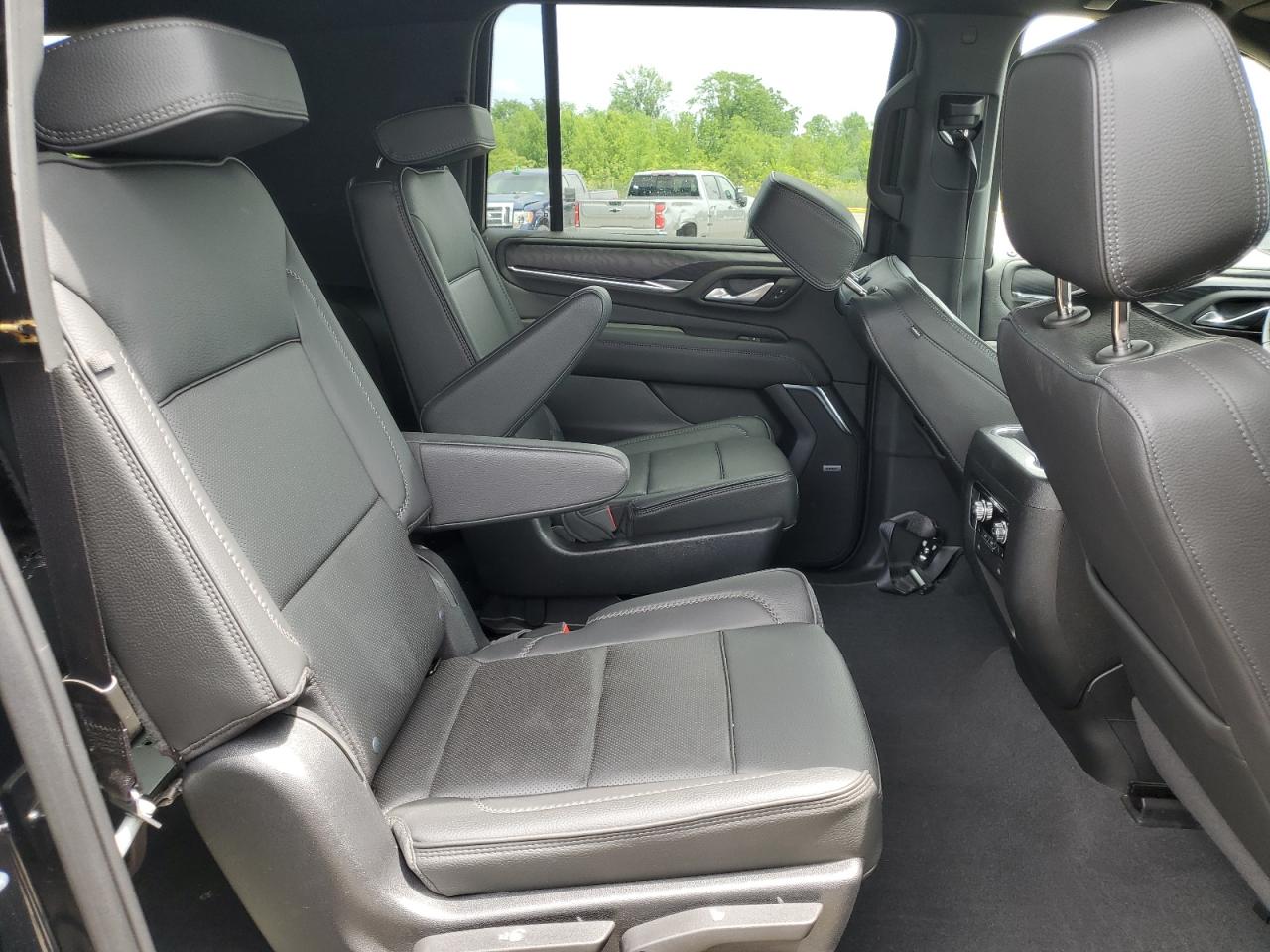 2022 GMC Yukon Xl Denali VIN: 1GKS2JKL9NR279147 Lot: 60646705