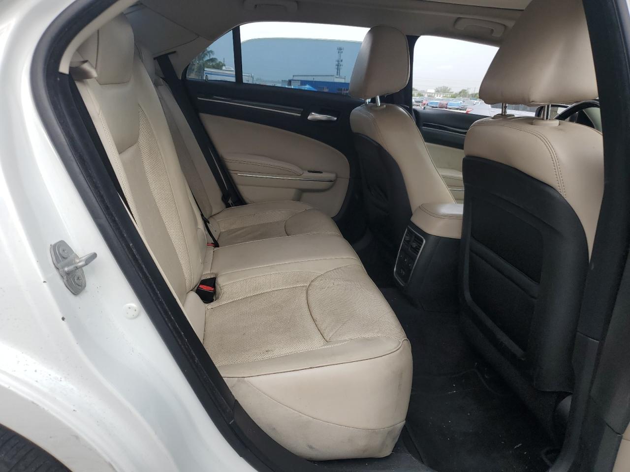 2016 Chrysler 300C VIN: 2C3CCAEG0GH294610 Lot: 62855235