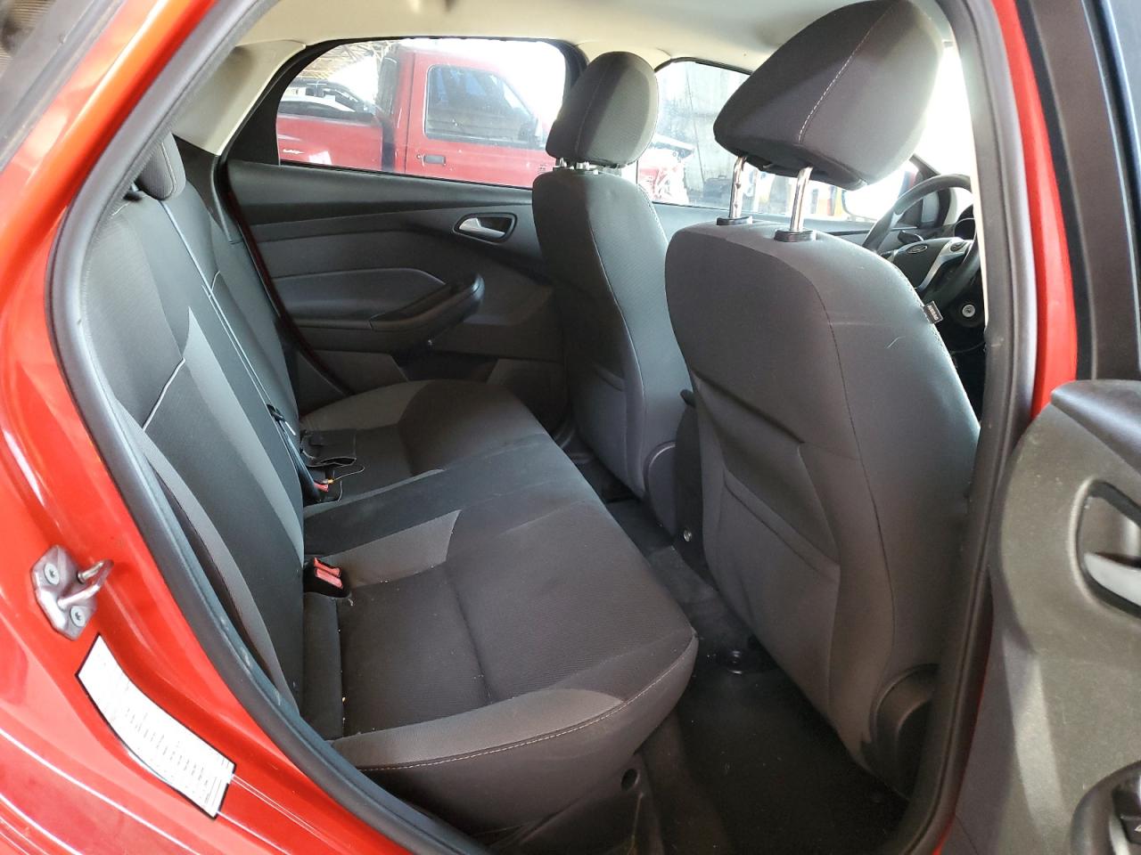 FORD FOCUS 2013 VIN 1FADP3F20DL267933 photo 10