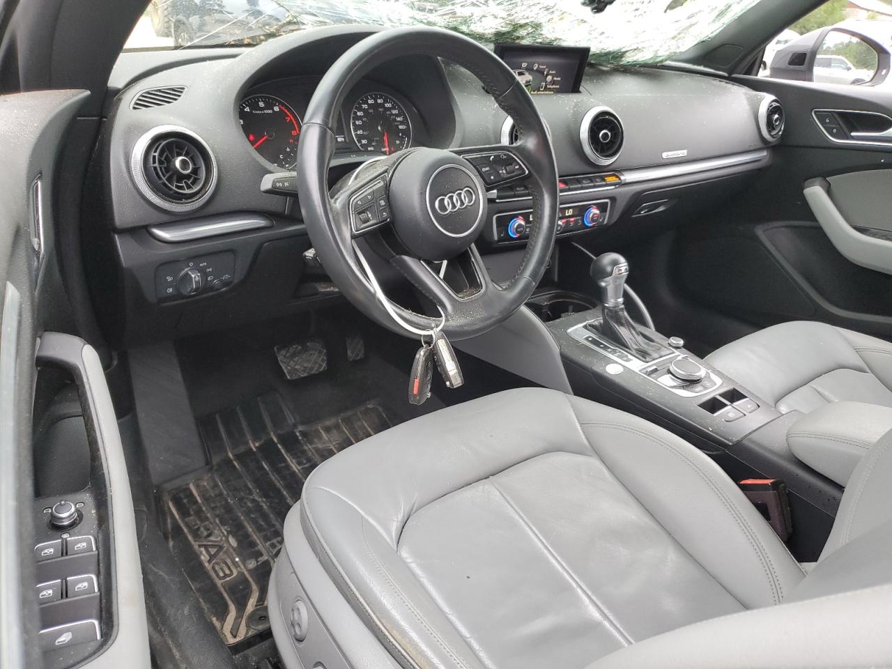 AUDI A3 2018 VIN WAUY8LFF4J1018101 фото 8