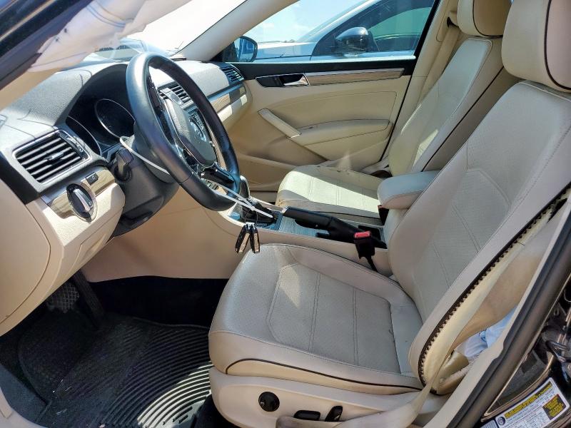  VOLKSWAGEN PASSAT 2017 Black