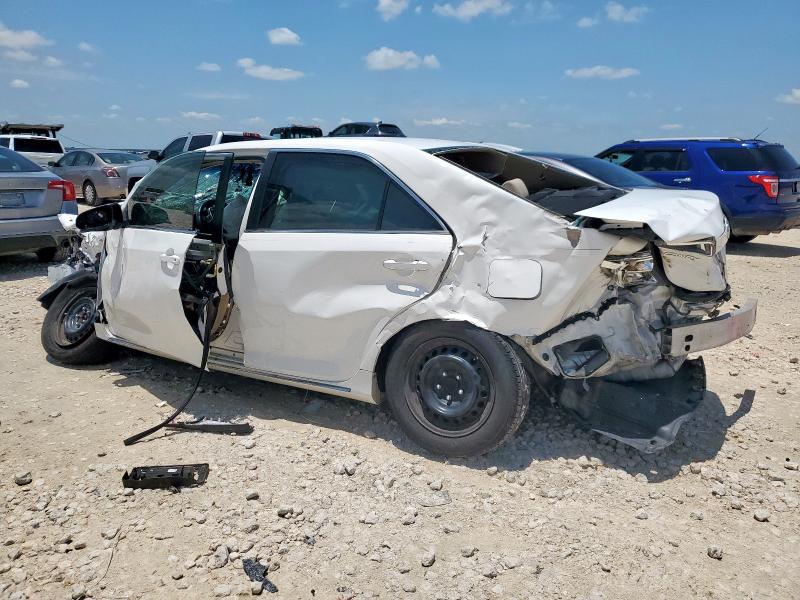 Sedans TOYOTA CAMRY 2012 White
