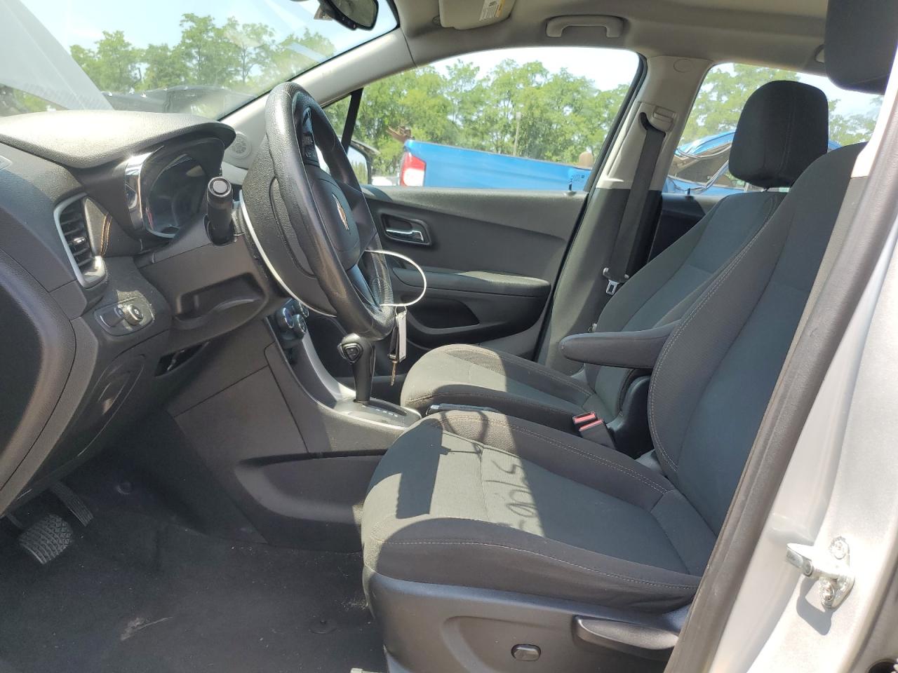 2019 Chevrolet Trax Ls VIN: 3GNCJKSB1KL225996 Lot: 62390655