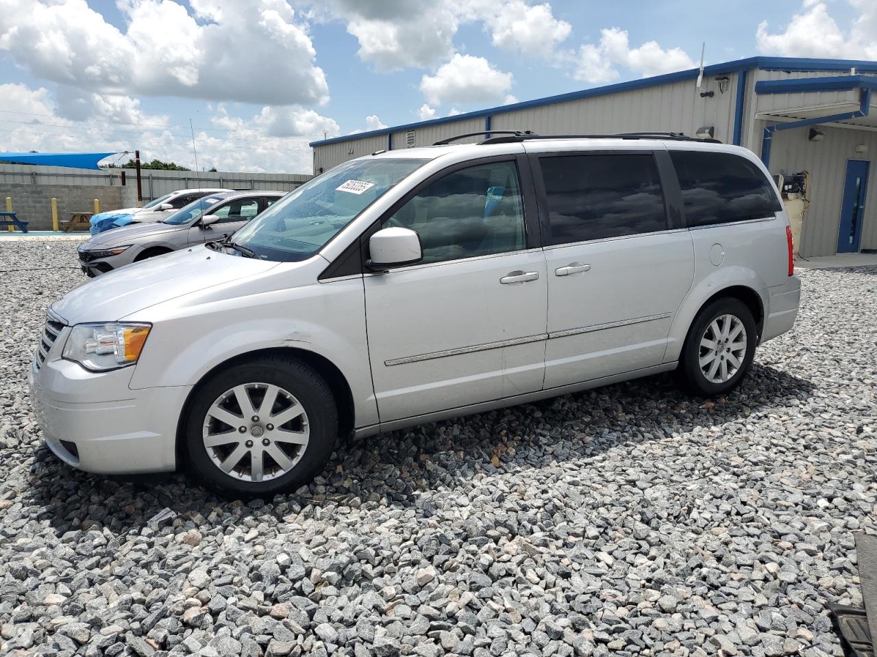 2010 Chrysler Town & Country Touring