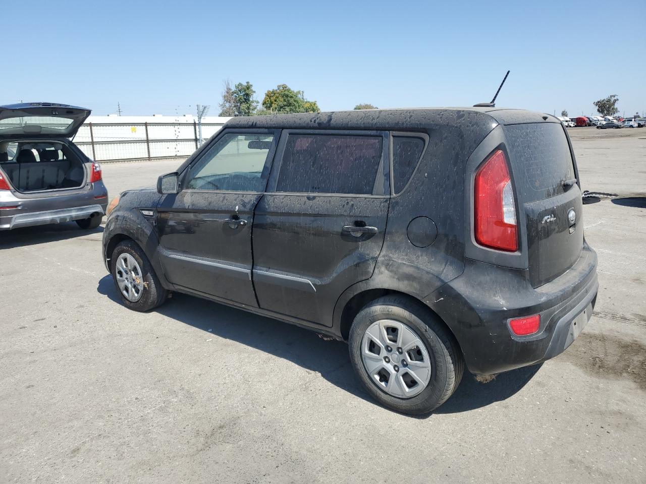 KIA SOUL 2013 VIN KNDJT2A50D7504739 photo 2
