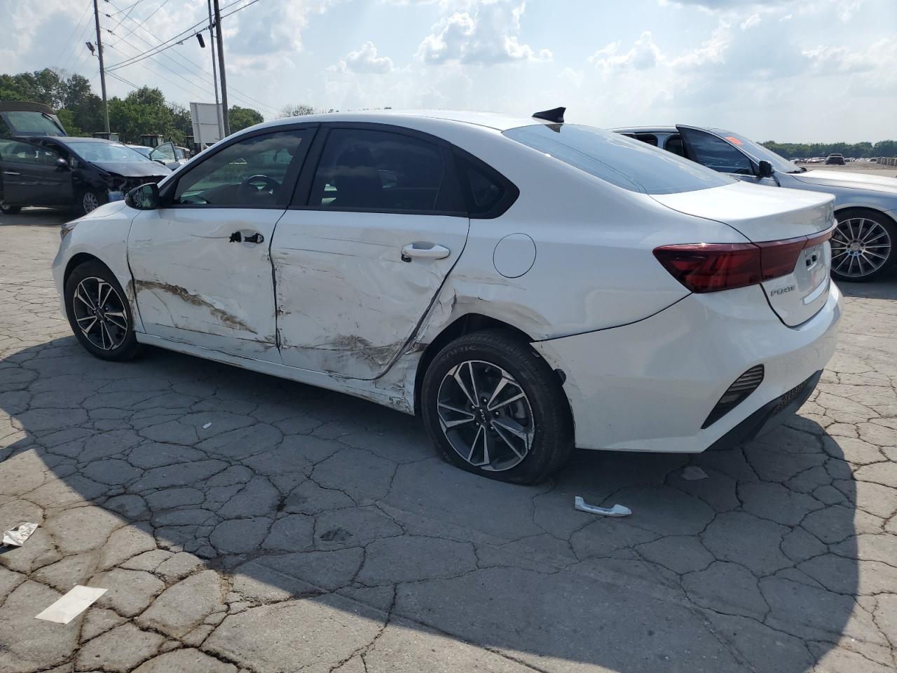 KIA FORTE 2023 VIN 3KPF24AD1PE693076 zdjęcie 2