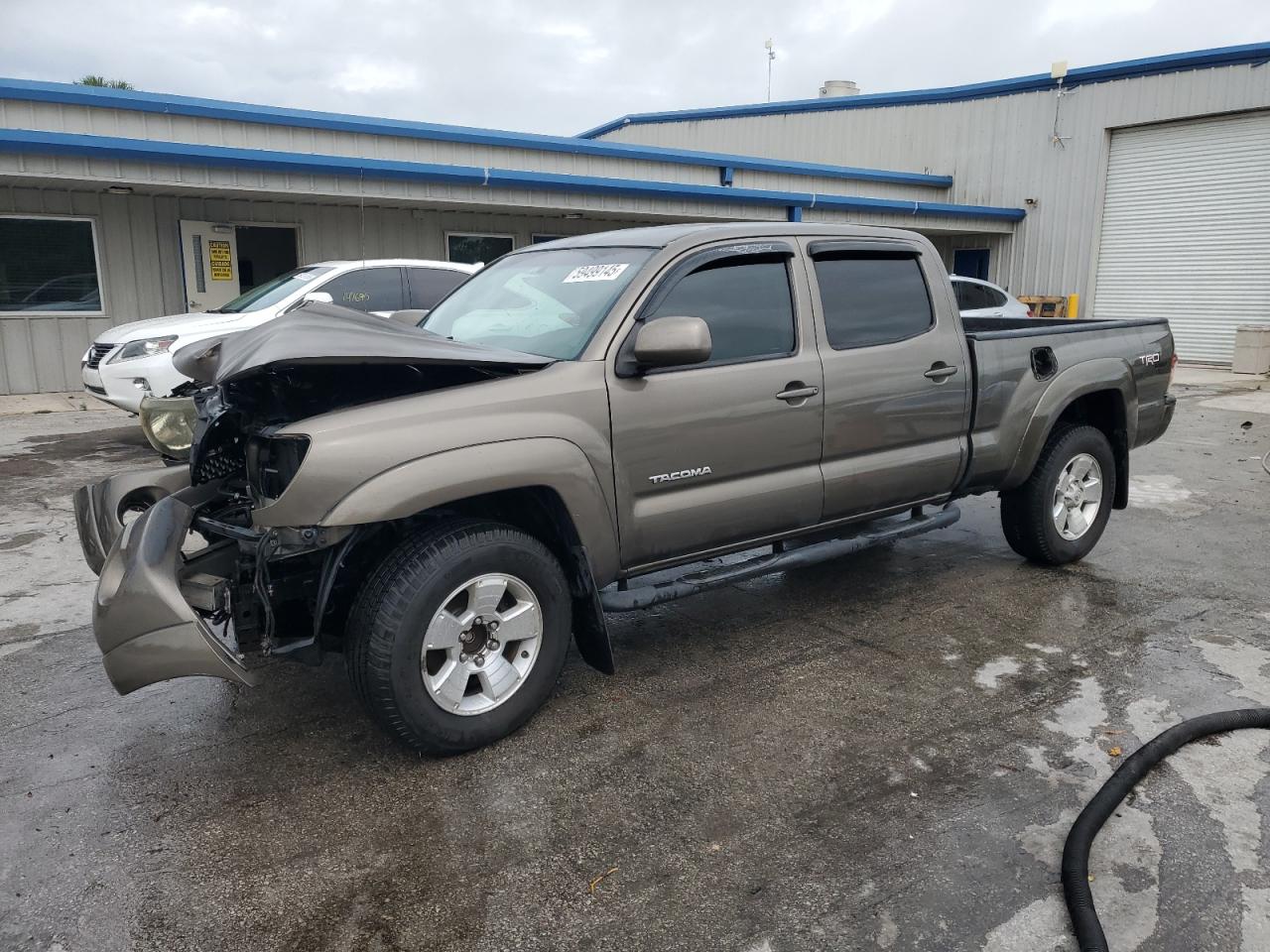 Fort Pierce, FL에서 판매 중인 2011 Toyota Tacoma Double Cab Prerunner Long Bed - Front End