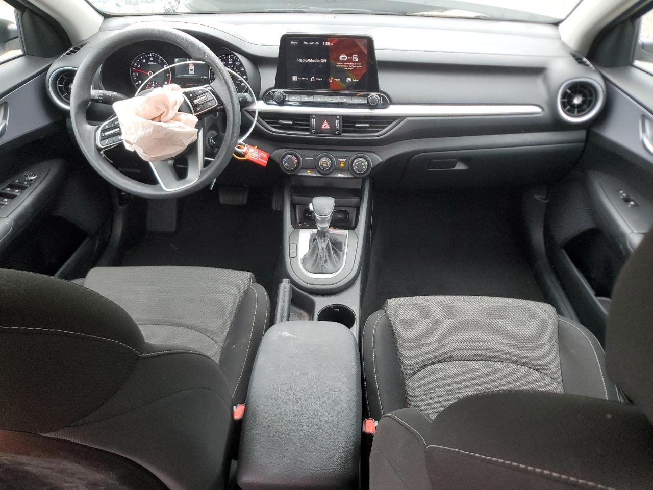 KIA FORTE 2024 VIN 3KPF24AD6RE824165 zdjęcie 8