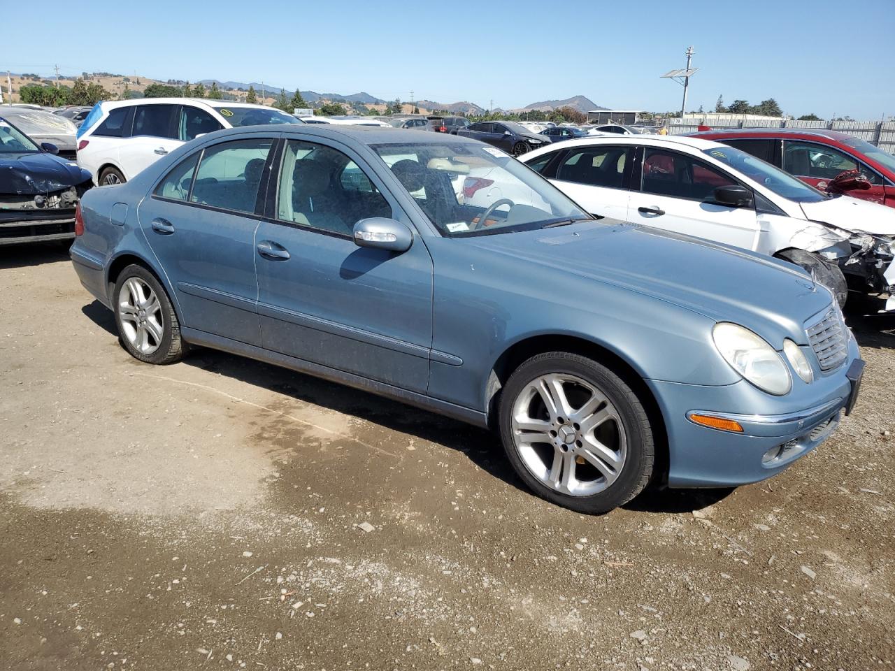 MERCEDES-BENZ E-CLASS 2006 VIN WDBUF56JX6A976916 zdjęcie 4