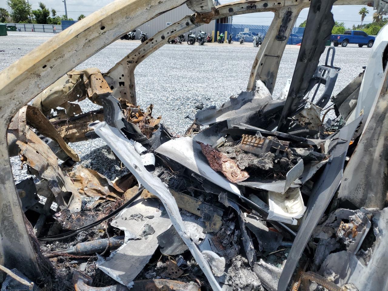 2020 Tesla Model 3 VIN: 5YJ3E1EBXLF638521 Lot: 60144585