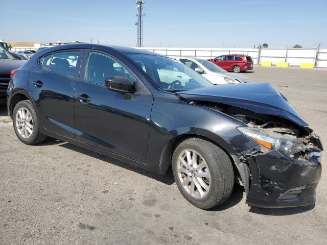  MAZDA 3 2018 Czarny