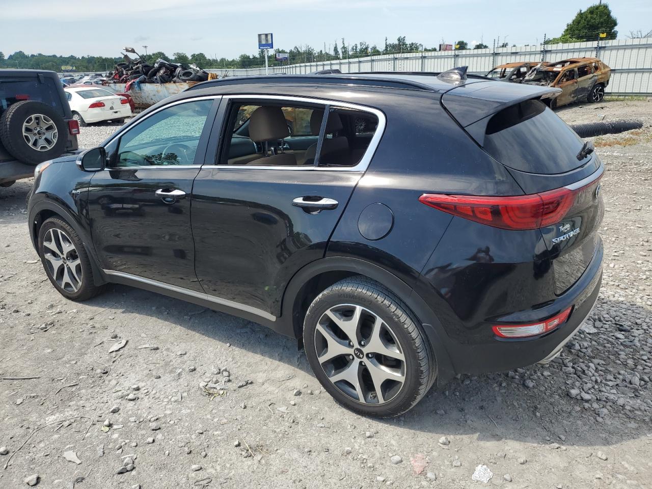 KIA SPORTAGE 2018 VIN KNDPRCA67J7381573 photo 2