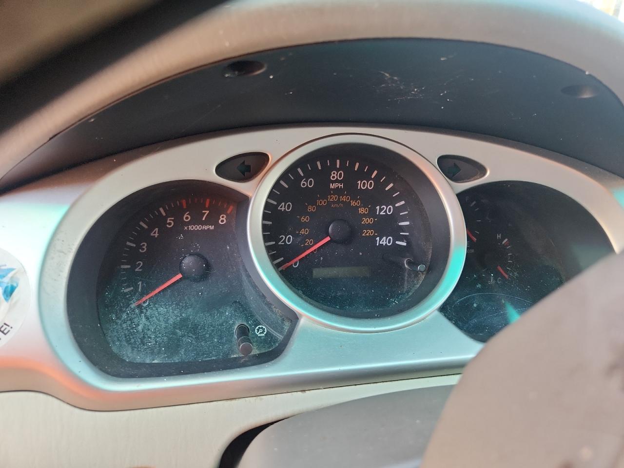 2010 Toyota Highlander Base VIN: JTEGP21A440025904 Lot: 62571945