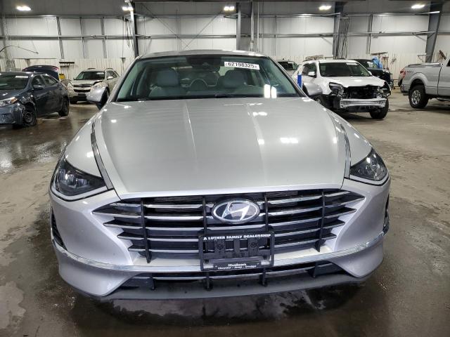  HYUNDAI SONATA 2021 Серебристый