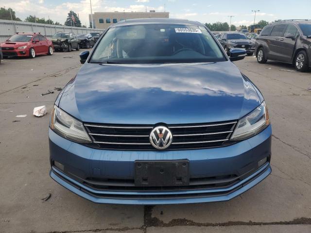  VOLKSWAGEN JETTA 2017 Синий