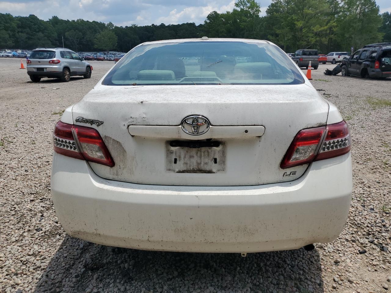 2010 Toyota Camry Base VIN: 4T1BF3EK4AU569328 Lot: 63145635