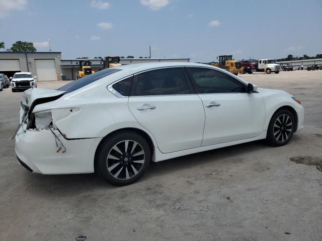  NISSAN ALTIMA 2018 Biały