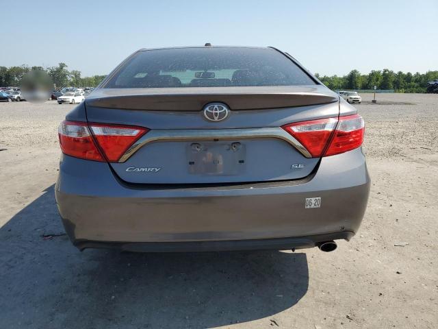 Sedans TOYOTA CAMRY 2016 Szary