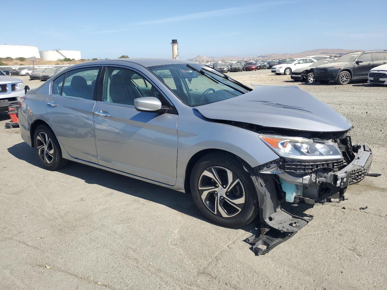 HONDA ACCORD 2017 VIN 1HGCR2F36HA211694 zdjęcie 4