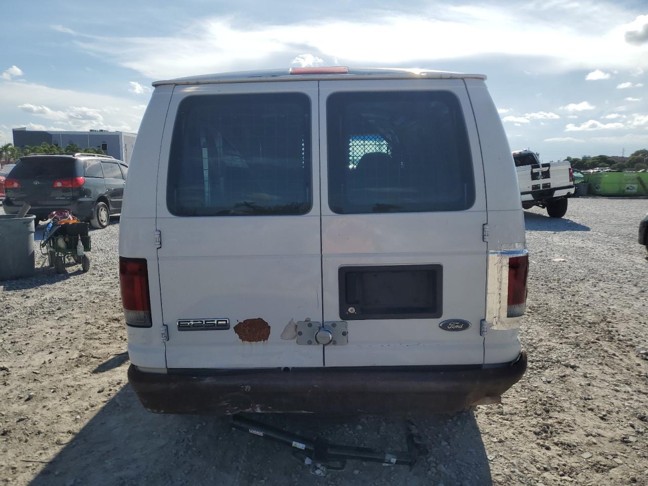 2008 Ford Econoline E250 Van VIN: 1FTNE24W28DA53806 Lot: 62011475