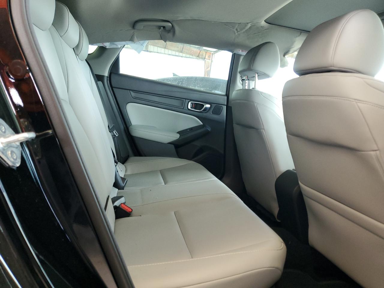 Фото: 19UDE4H28SA008653